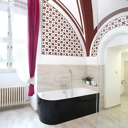 Zámek Hotel Světlá nad Sázavou