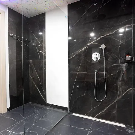 Hotel Zamek *