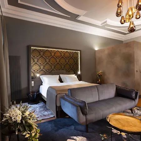 Hotel Zamek *